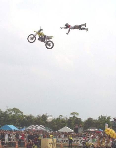 20080504131332-salto-motocross.jpg